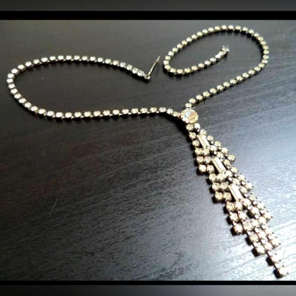 VINTAGE MCM HIGH END RHINESTONE DANGLE RUNWAY 16.5" NECKLACE